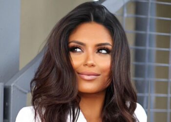 “Scarpa Intimates Faz Sua Aguardada Estreia Na Paris Fashion Week Sob O Comando De Clara Funke”