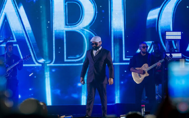 Pablo esgota shows em São Paulo e Rio e celebra nova fase com o álbum “O Amor é Brega”
