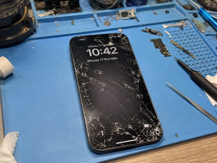 Tela quebrada, superaquecimento e lentidão: sinais de que seu celular precisa de assistência técnica
