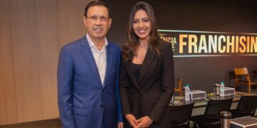 Carlos Wizard lidera Conferência Nacional de Franchising e reúne empresários em São Paulo