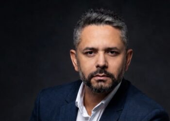 Da Farda Ao Jaleco: A Trajetória De Fábio Entre Disciplina, Medicina E Gestão