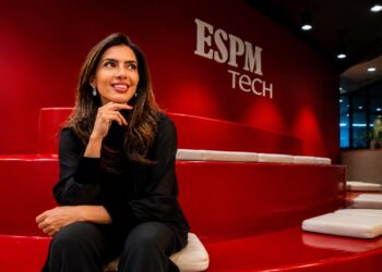 ESPM e Vogue conectam conhecimento e mercado na formação de novos profissionais do luxo