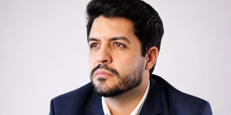 Felipe Marangni: Da Odontologia À Gestão De Negócios E Desenvolvimento De Profissionais Da Saúde