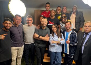 Café com Benefícios debate os bastidores da Copa do Mundo de 2026 em episódio especial com grandes nomes do futebol e sósias de craques nacionais e internacionais