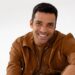 Gustavo Lins: Dos hits que marcaram o pagode romântico a mais de 95 milhões de reproduções