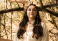 “Esquecemos Quem Somos”: Sylvestra Bianchi aborda as máscaras sociais e o caminho de volta para a própria essência em música na Coletânea Brasil Plural